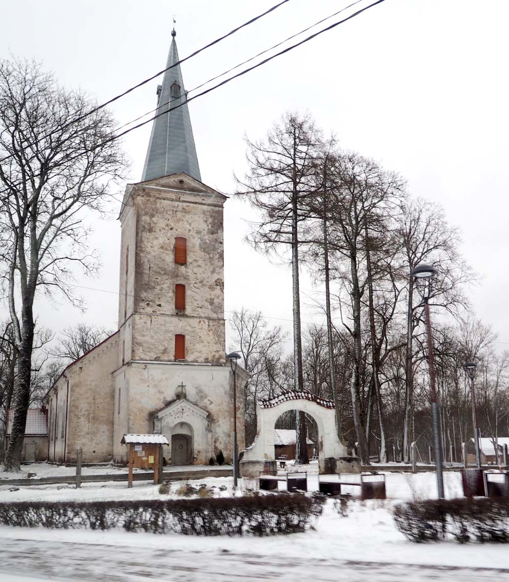 Церковь в Дундаге, фото Р. Римша, 2019 г.